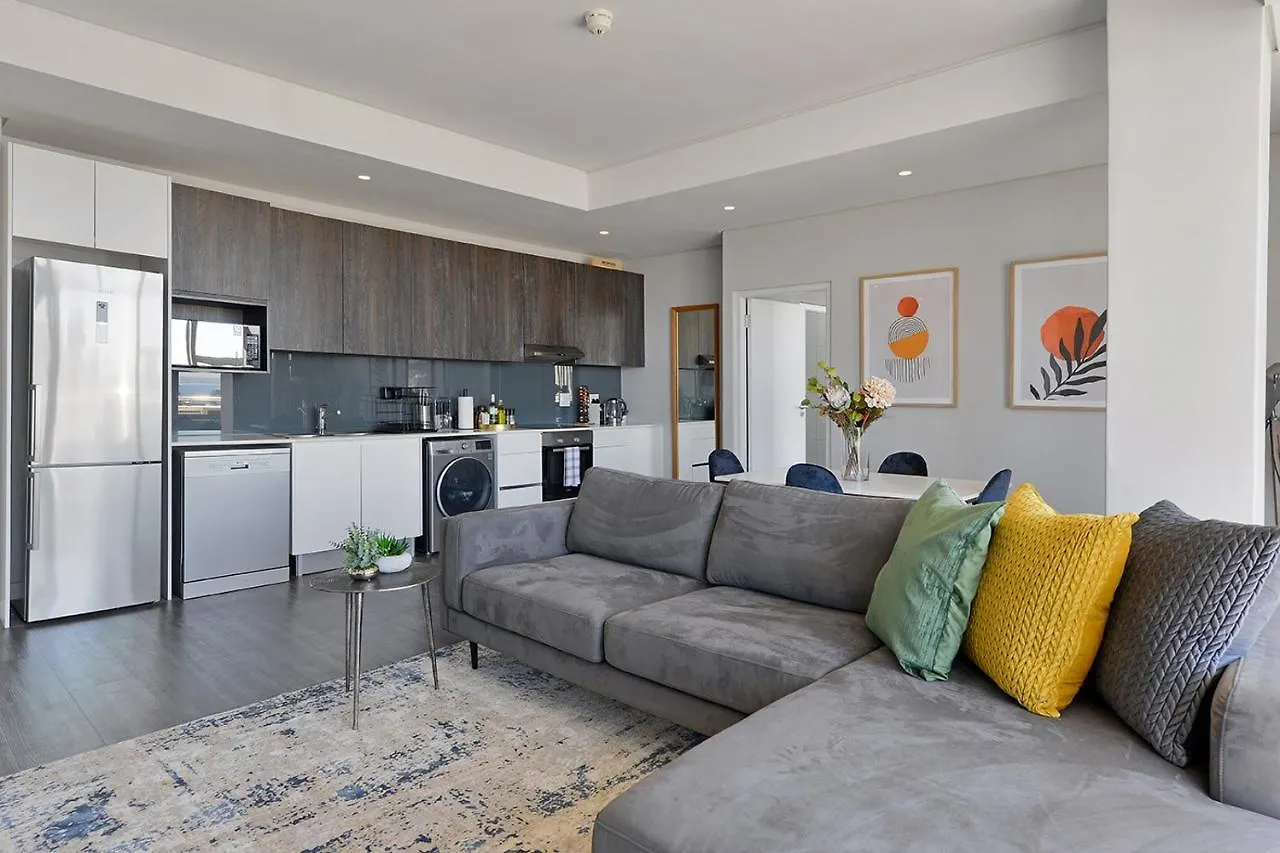 Lyra - Chic Urban Apartment Living In The Heart Of Cape Town